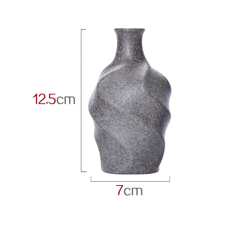 Decorative vase with dimensions labeled on a white background