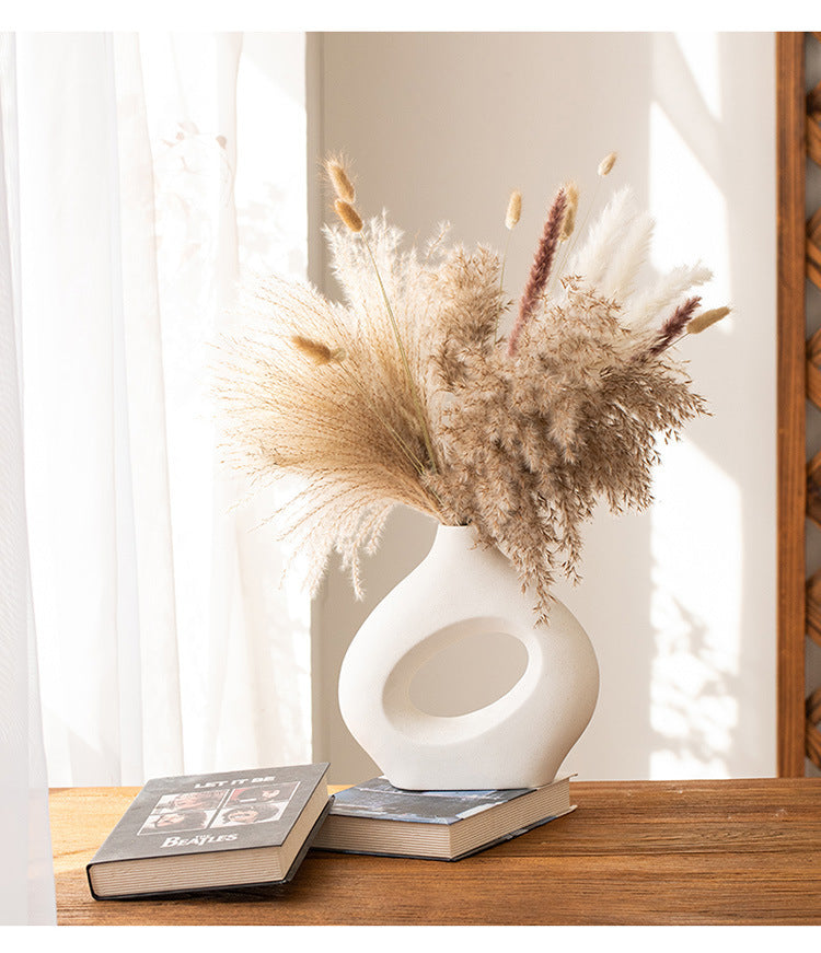 BELIVYA Minimalist Ceramic Circle Doughnut Vase - Nordic Aesthetic Home Decor