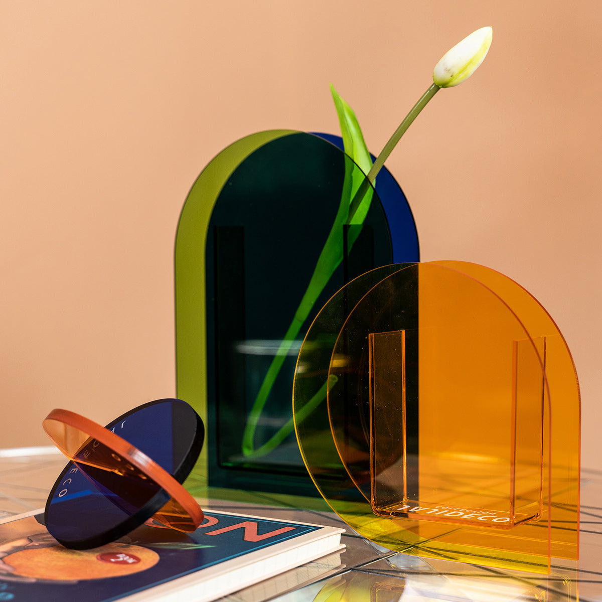 BELIVYA: Abstract Colorful Acrylic Art Vase