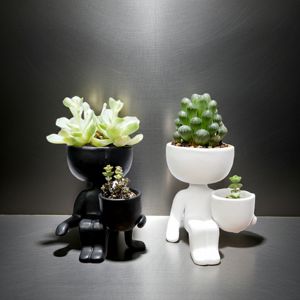 BELIVYA Charming Face-Shaped Ceramic Pot – Handcrafted Plant Holder