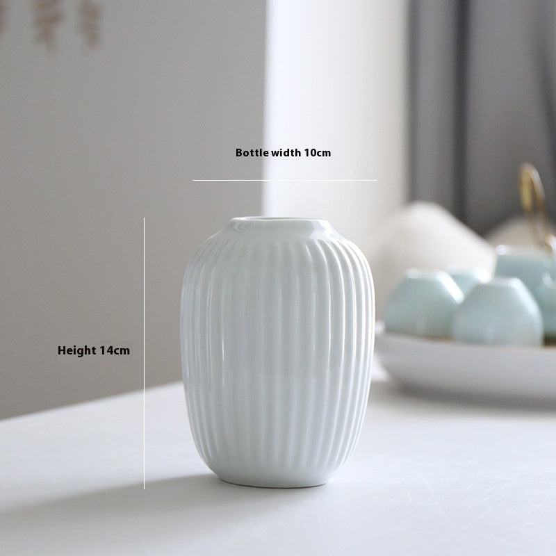 BELIVYA Modern Abstract Art Piece - Nordic Ceramic Vase